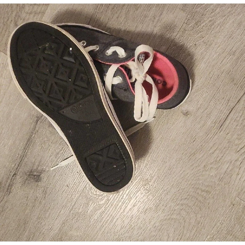 Converse All Star Low Top Shoes Dark‎ Gray With Pink Trim Size 1
